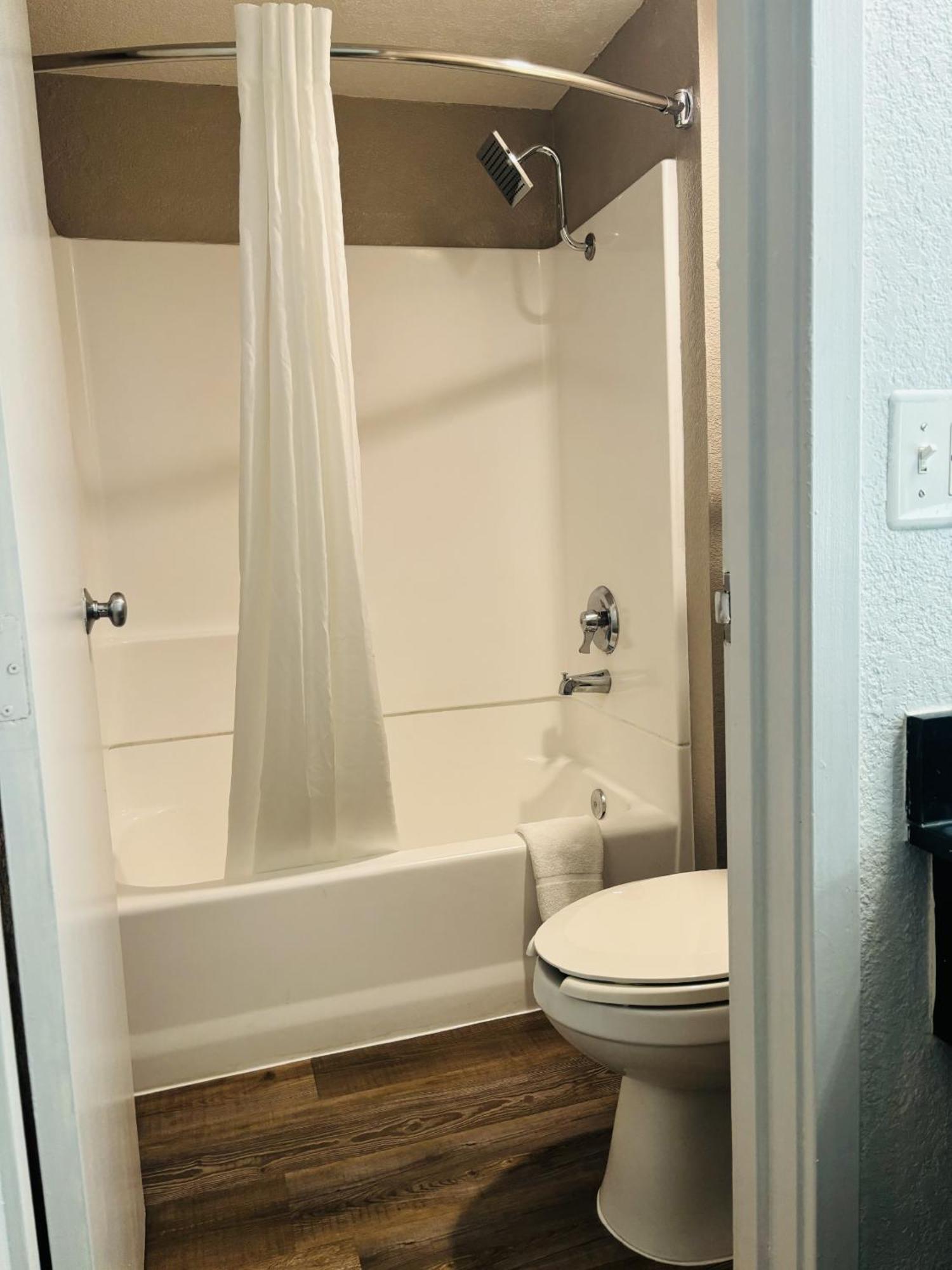 Motel 6-Santa Ana, Ca מראה חיצוני תמונה